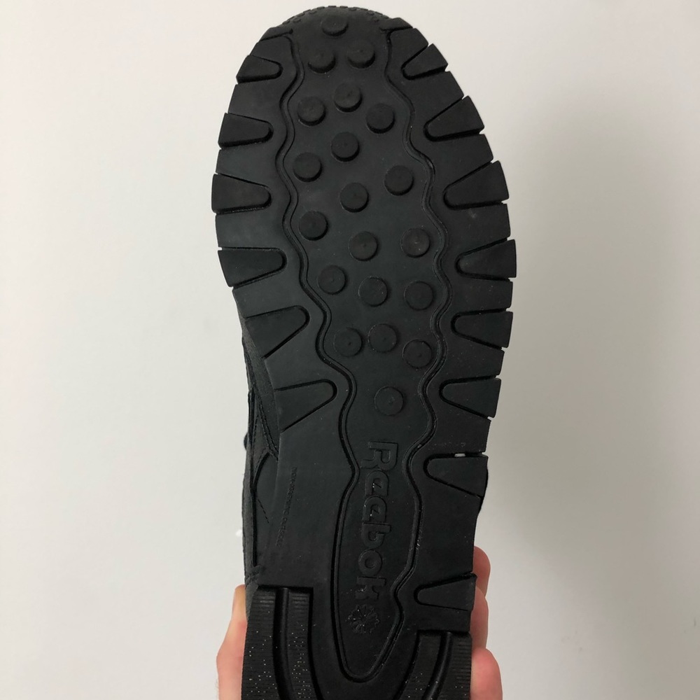 Reebok Shoes, Black, 10.5 Mens - Picture 7 of 9